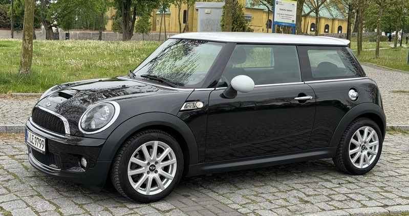 MINI Cooper S cena 32900 przebieg: 174000, rok produkcji 2010 z Wrocław małe 497